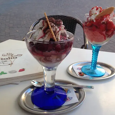 Deluxe アパート *